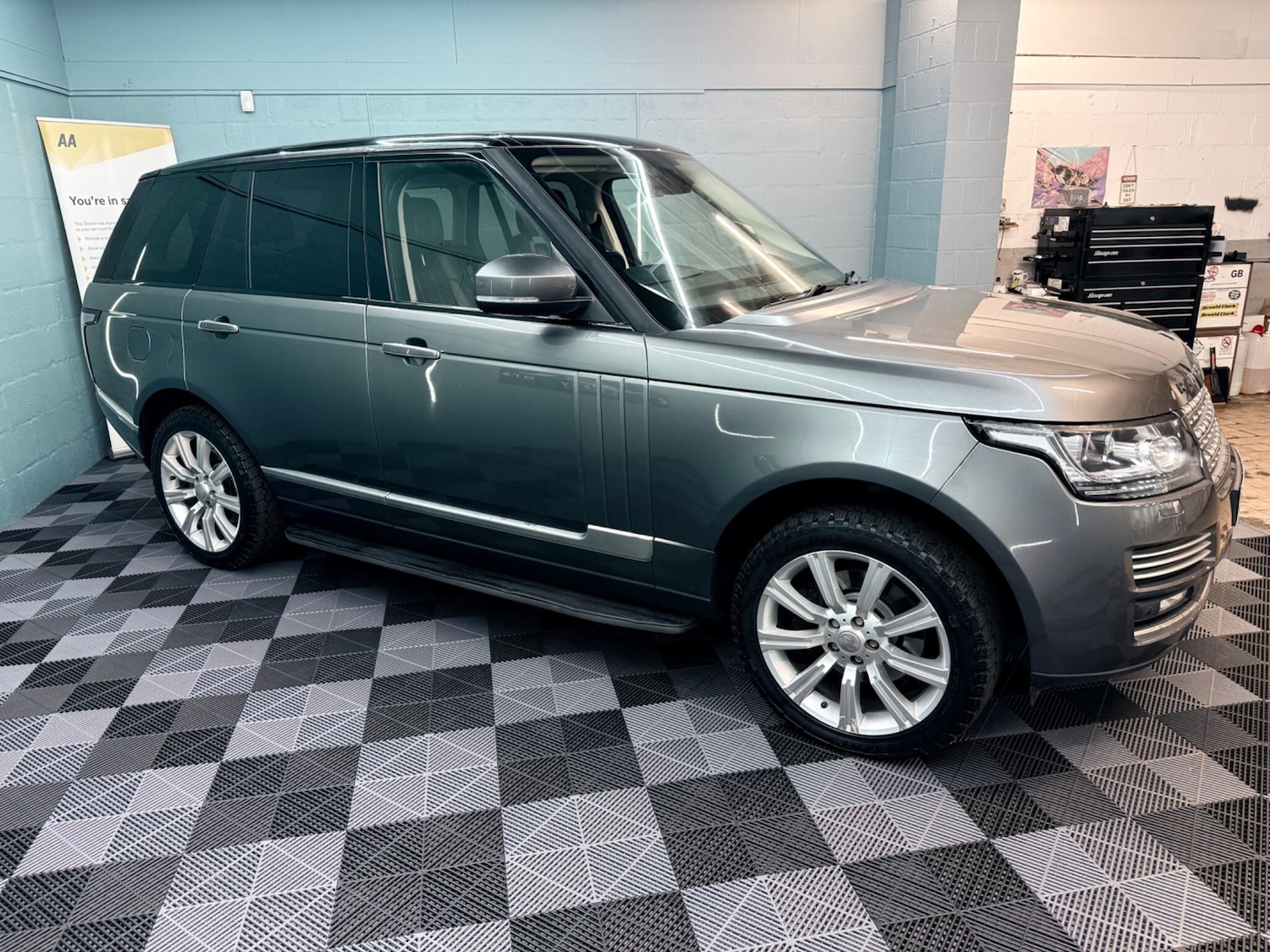 Used Land Rover Range Rover 2014 for sale - 76990857: Photo 3