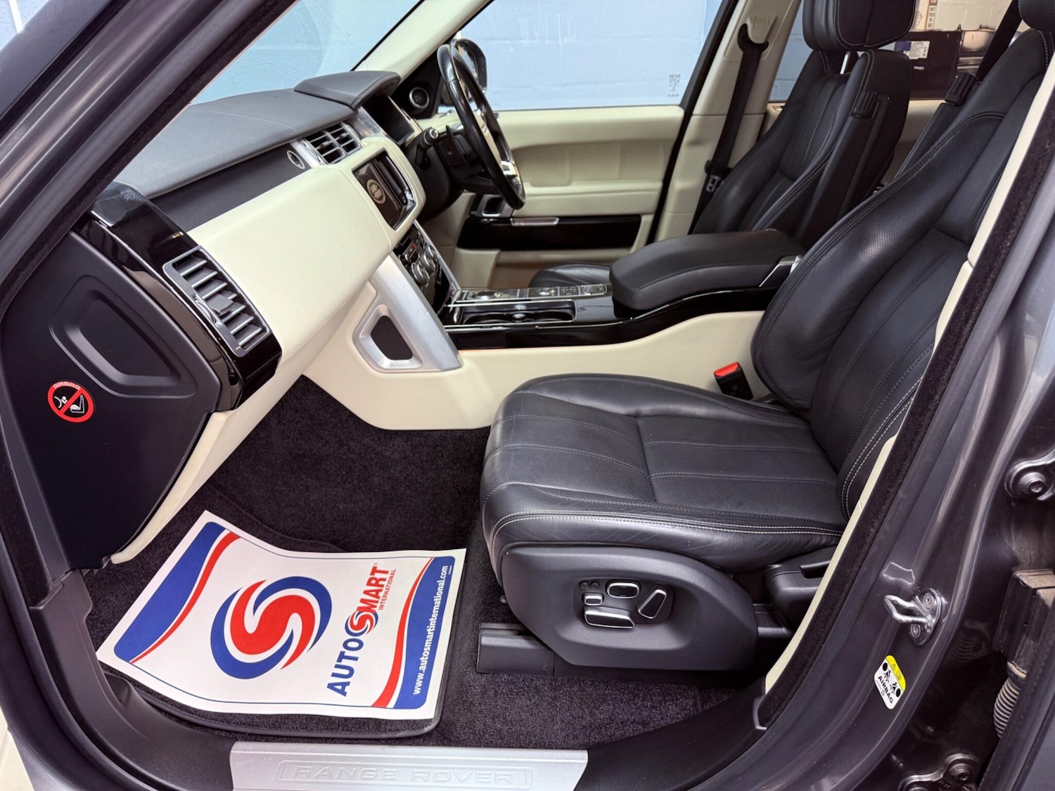 Used Land Rover Range Rover 2014 for sale - 76990857: Photo 33