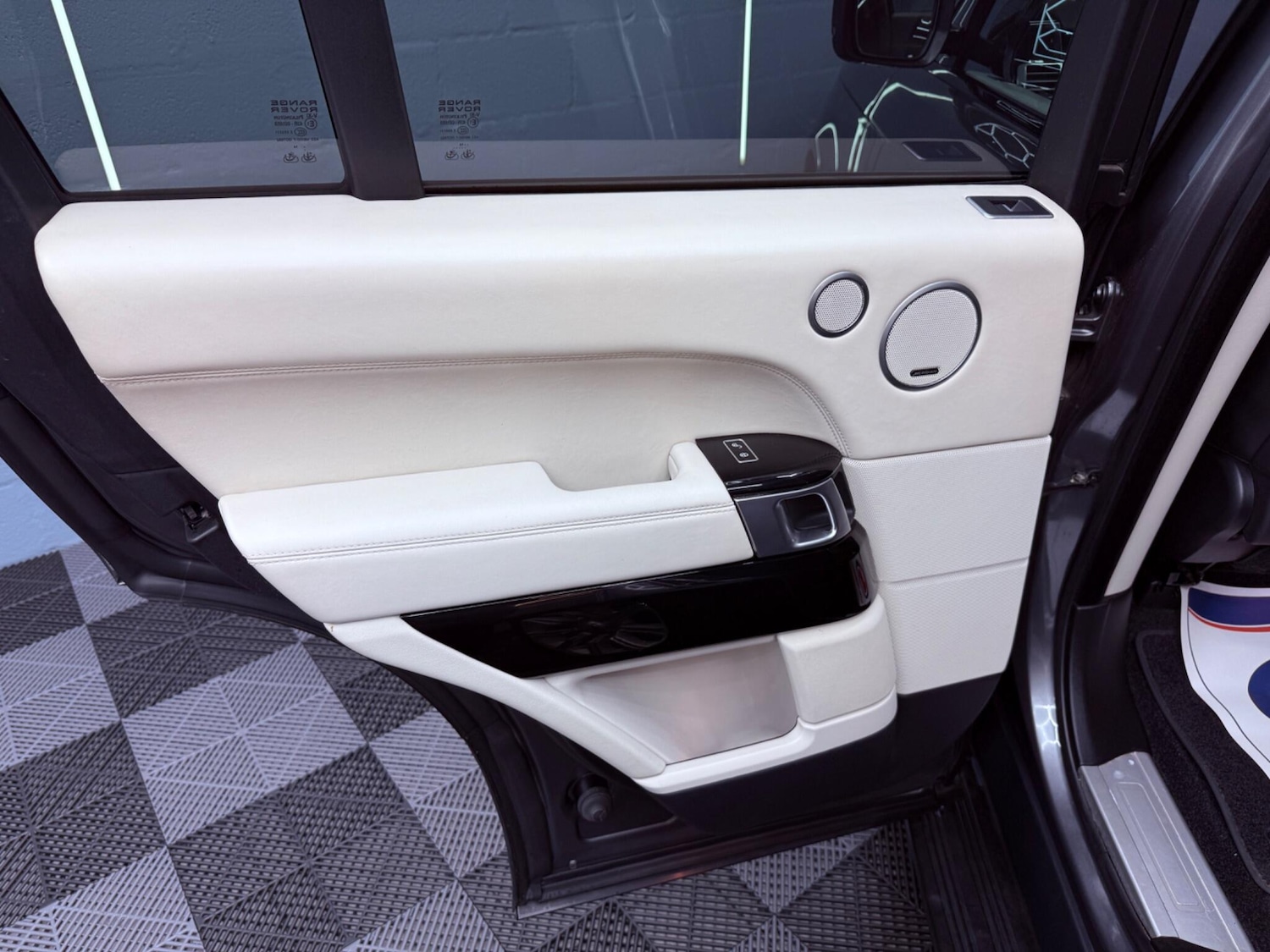 Used Land Rover Range Rover 2014 for sale - 76990857: Photo 36