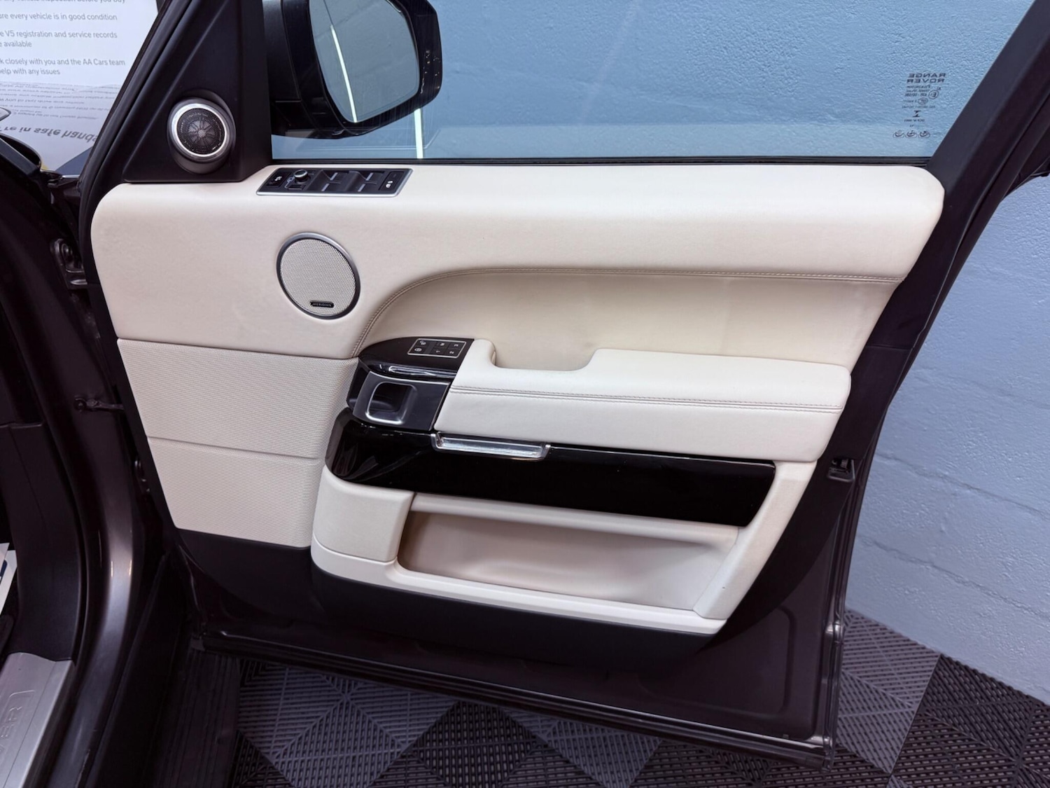 Used Land Rover Range Rover 2014 for sale - 76990857: Photo 65