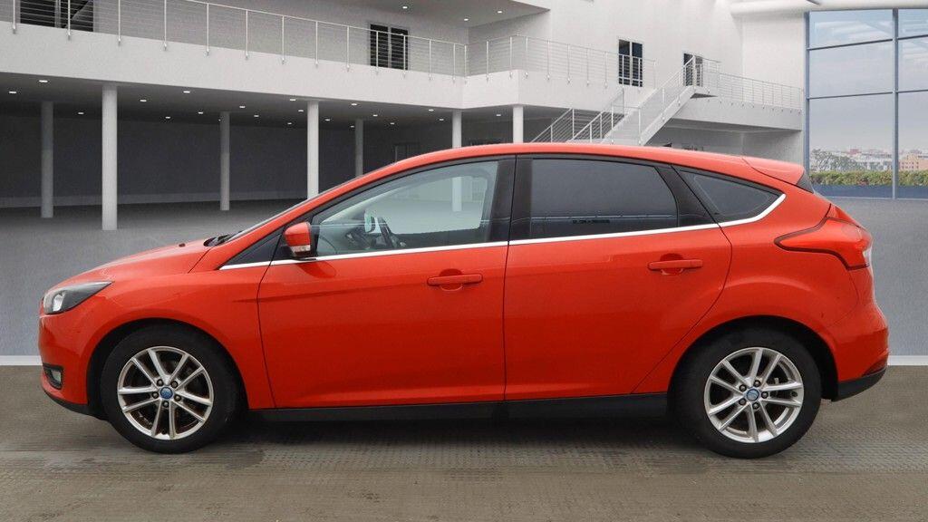 Used Ford Focus 2015 for sale - 76166364: Photo 4