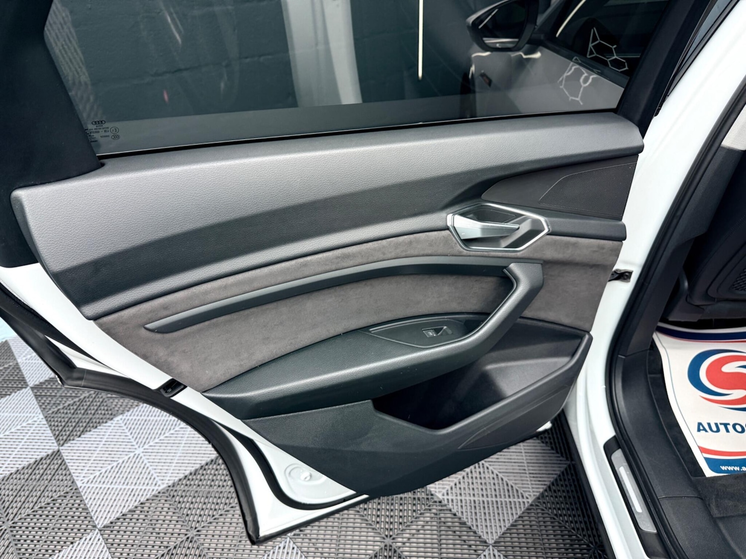 Used Audi e-tron 2020 for sale - 77175394: Photo 45