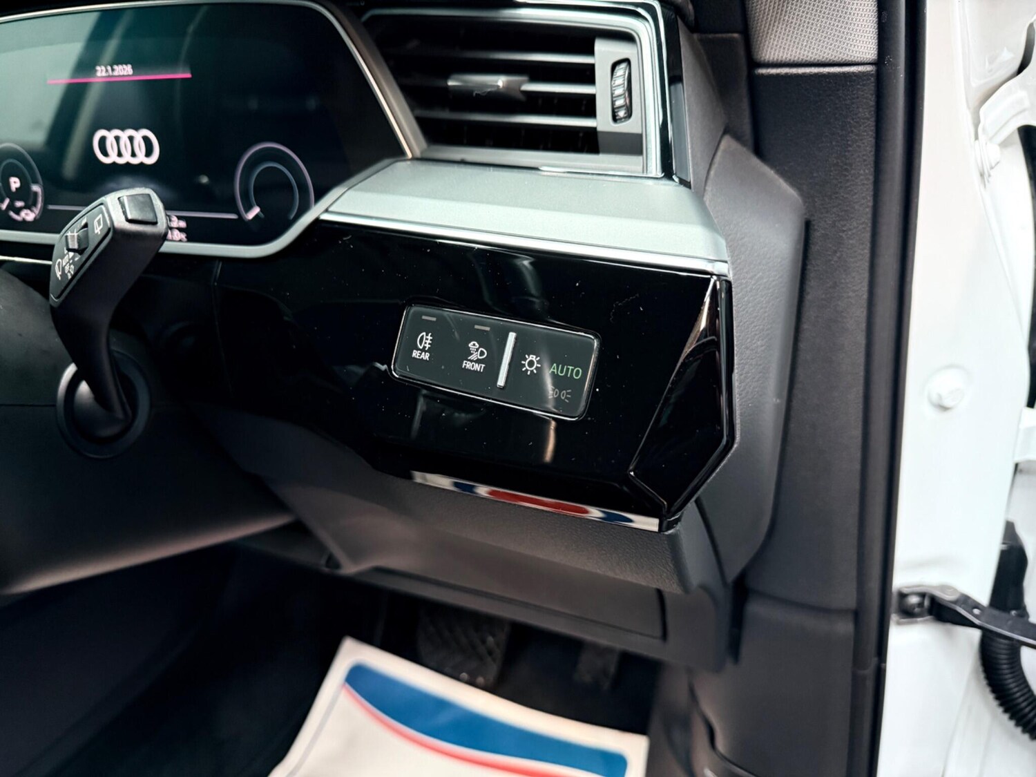 Used Audi e-tron 2020 for sale - 77175394: Photo 74