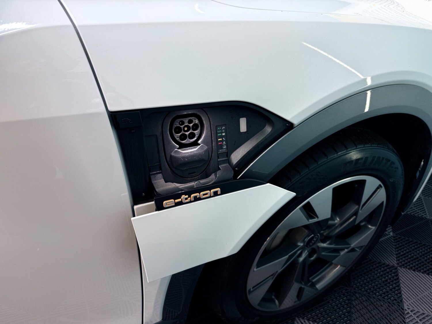 Used Audi e-tron 2020 for sale - 77175394: Photo 79