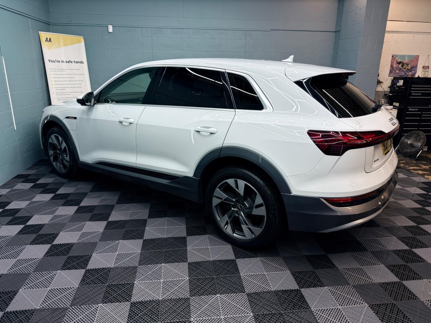 Used Audi e-tron 2020 for sale - 77175394: Photo 82