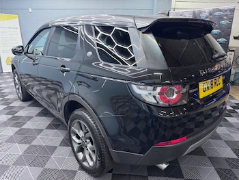 Used Land Rover Discovery Sport 2018 for sale - 78586591: Photo