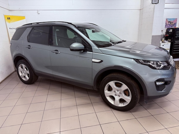 Used Land Rover Discovery Sport 2018 for sale - 75246279: Photo 2