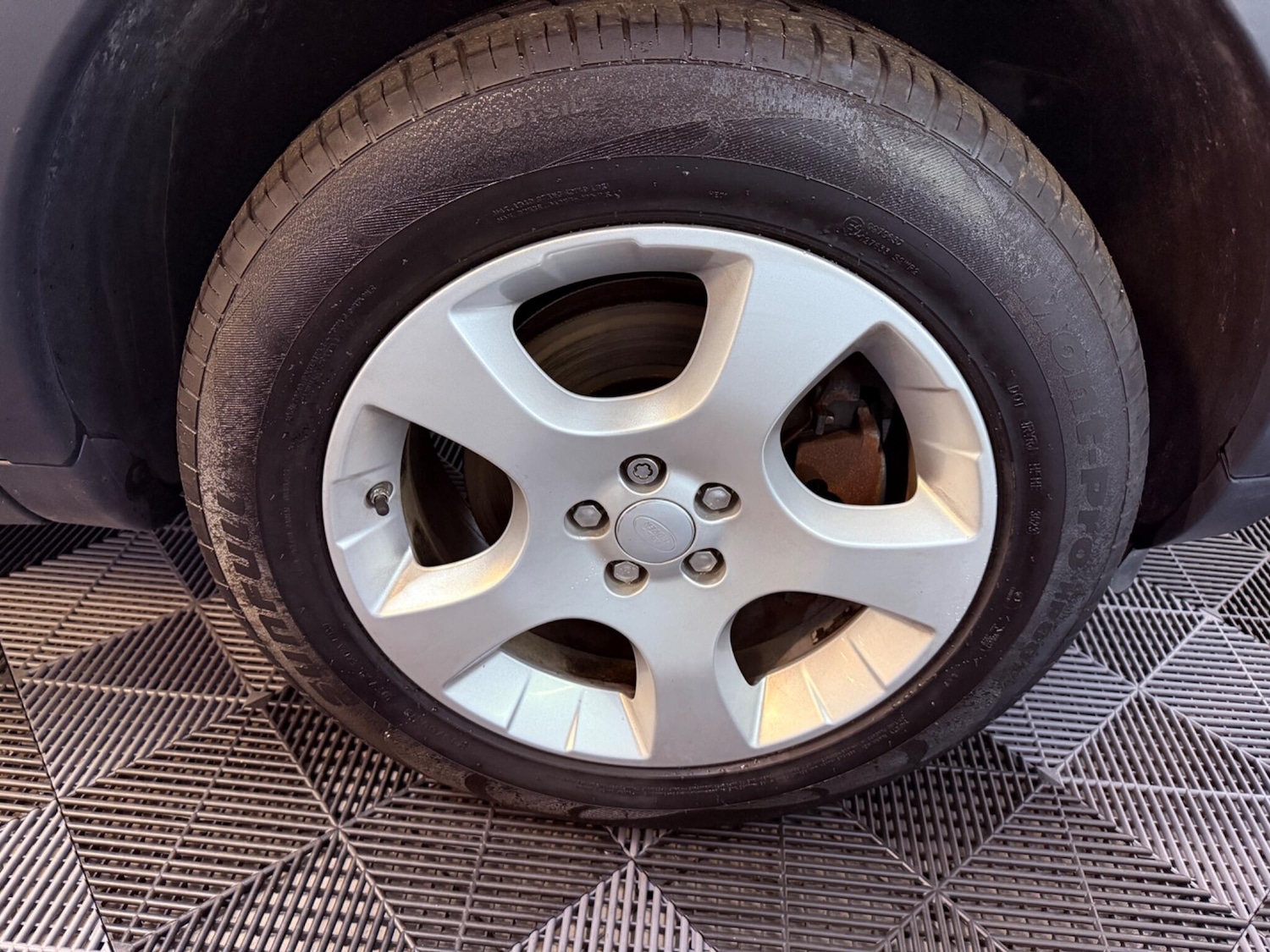 Used Land Rover Discovery Sport 2018 for sale - 75246279: Photo 58