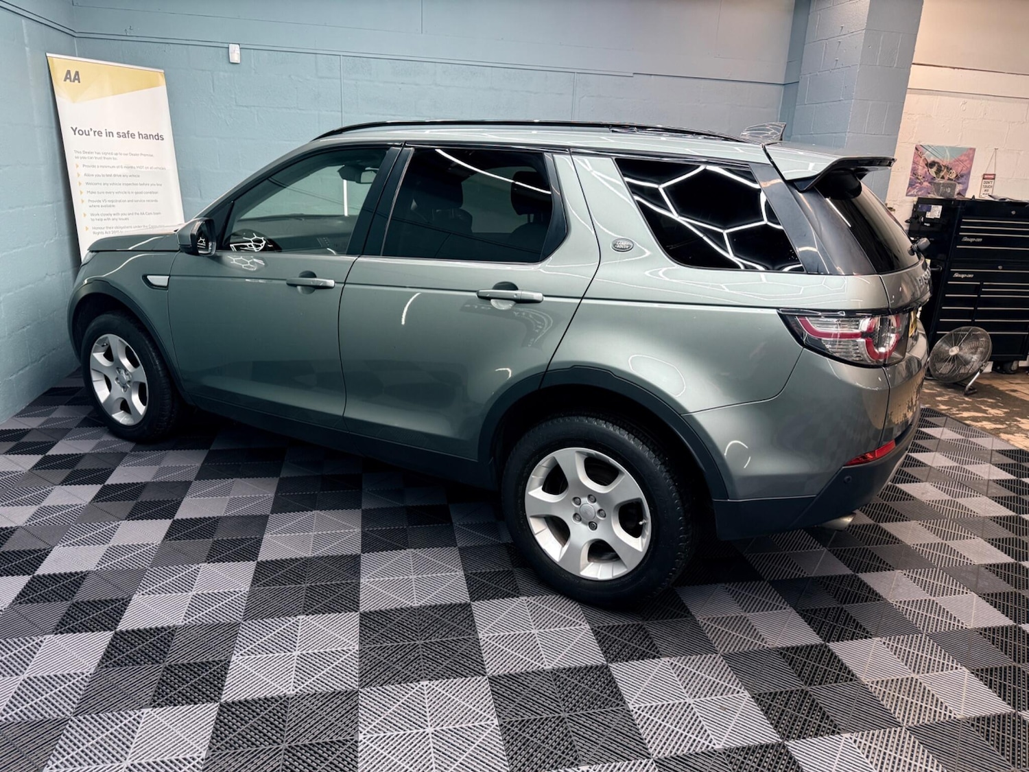 Used Land Rover Discovery Sport 2018 for sale - 75246279: Photo 59