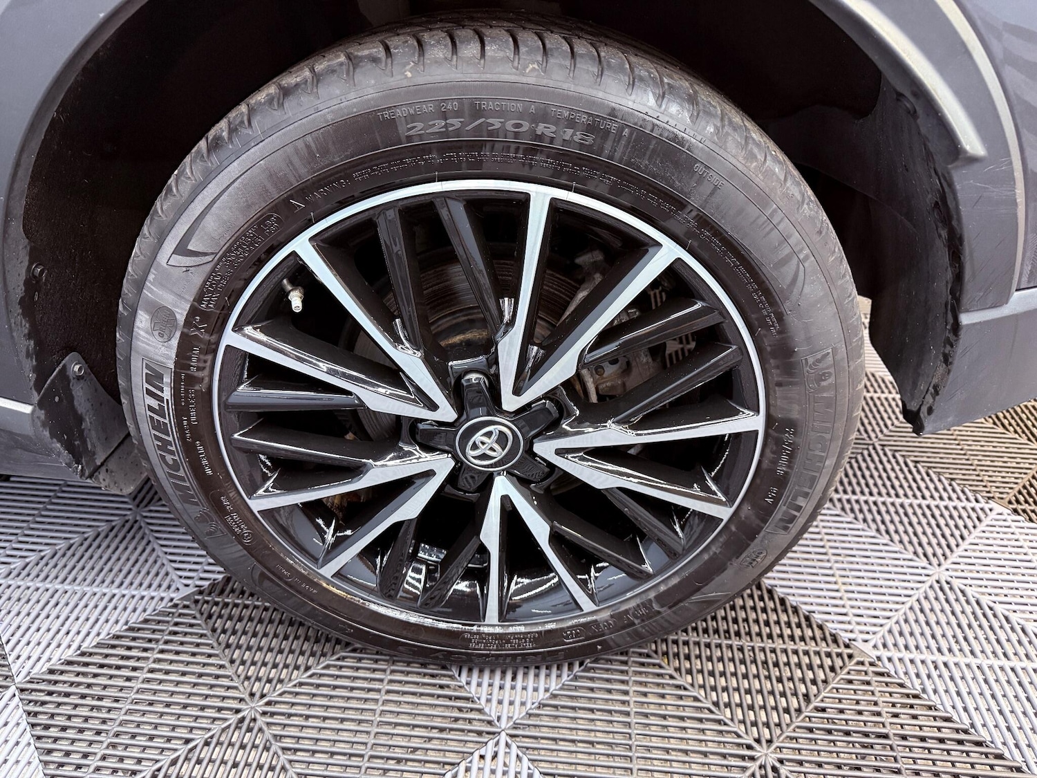 Used Toyota C-HR 2020 for sale - 76214371: Photo 34