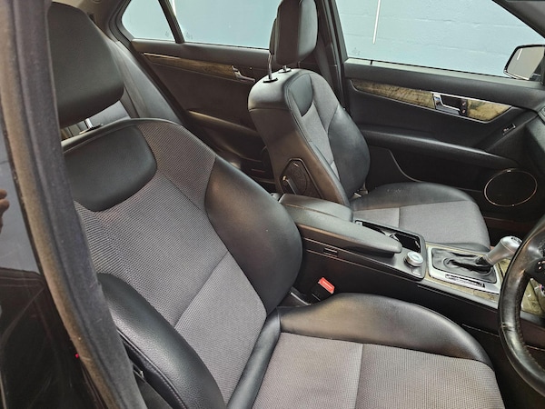 Used Mercedes-Benz C-Class 2010 for sale - 75543996: Photo 17