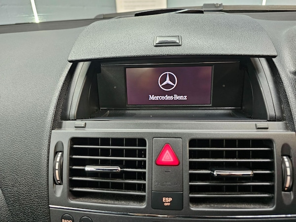 Used Mercedes-Benz C-Class 2010 for sale - 75543996: Photo 26