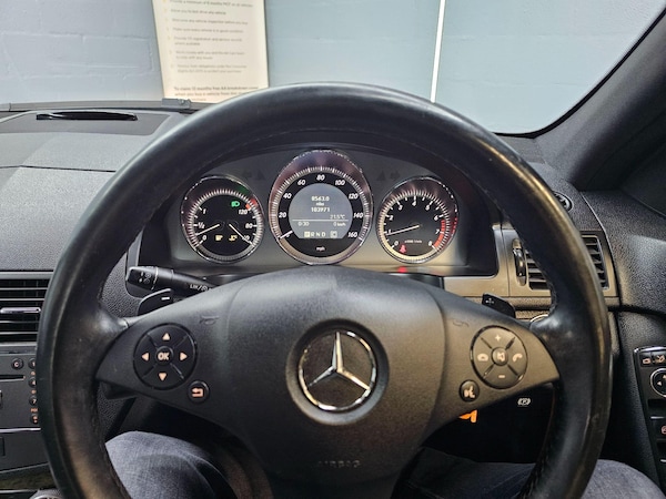 Used Mercedes-Benz C-Class 2010 for sale - 75543996: Photo 31