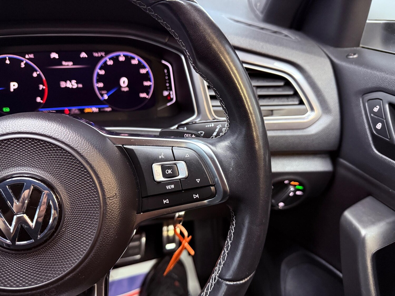 Used Volkswagen T-Roc 2020 for sale - 76260148: Photo 26