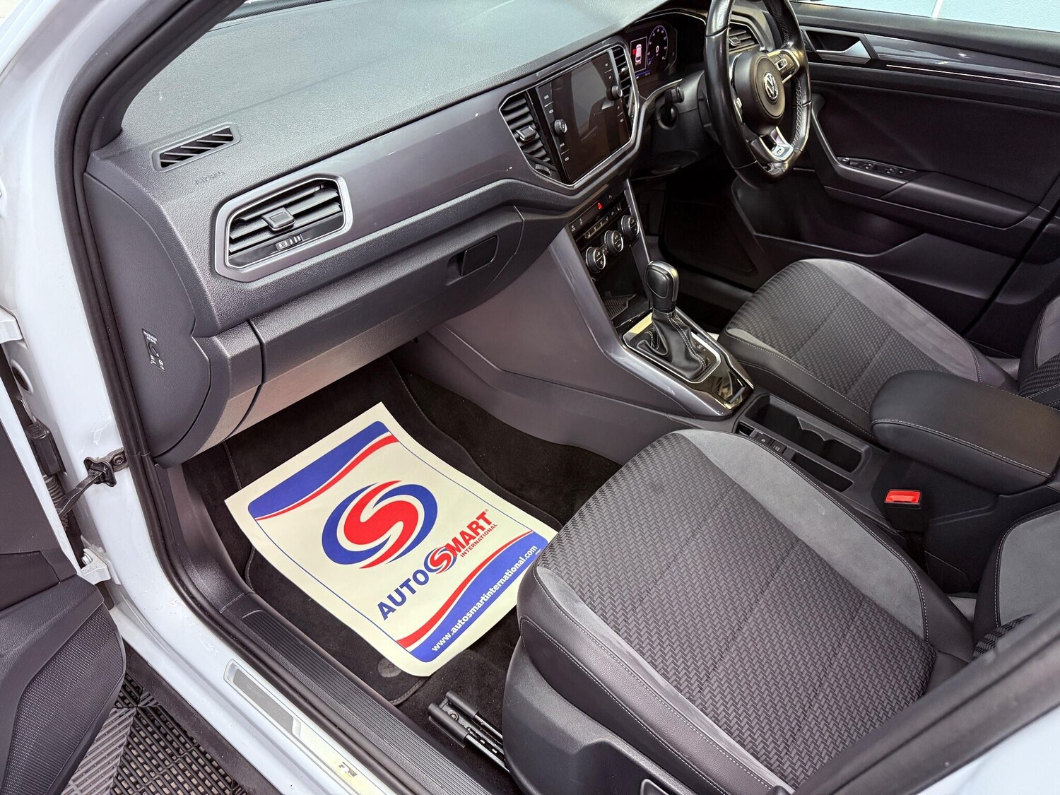 Used Volkswagen T-Roc 2020 for sale - 76260148: Photo 37