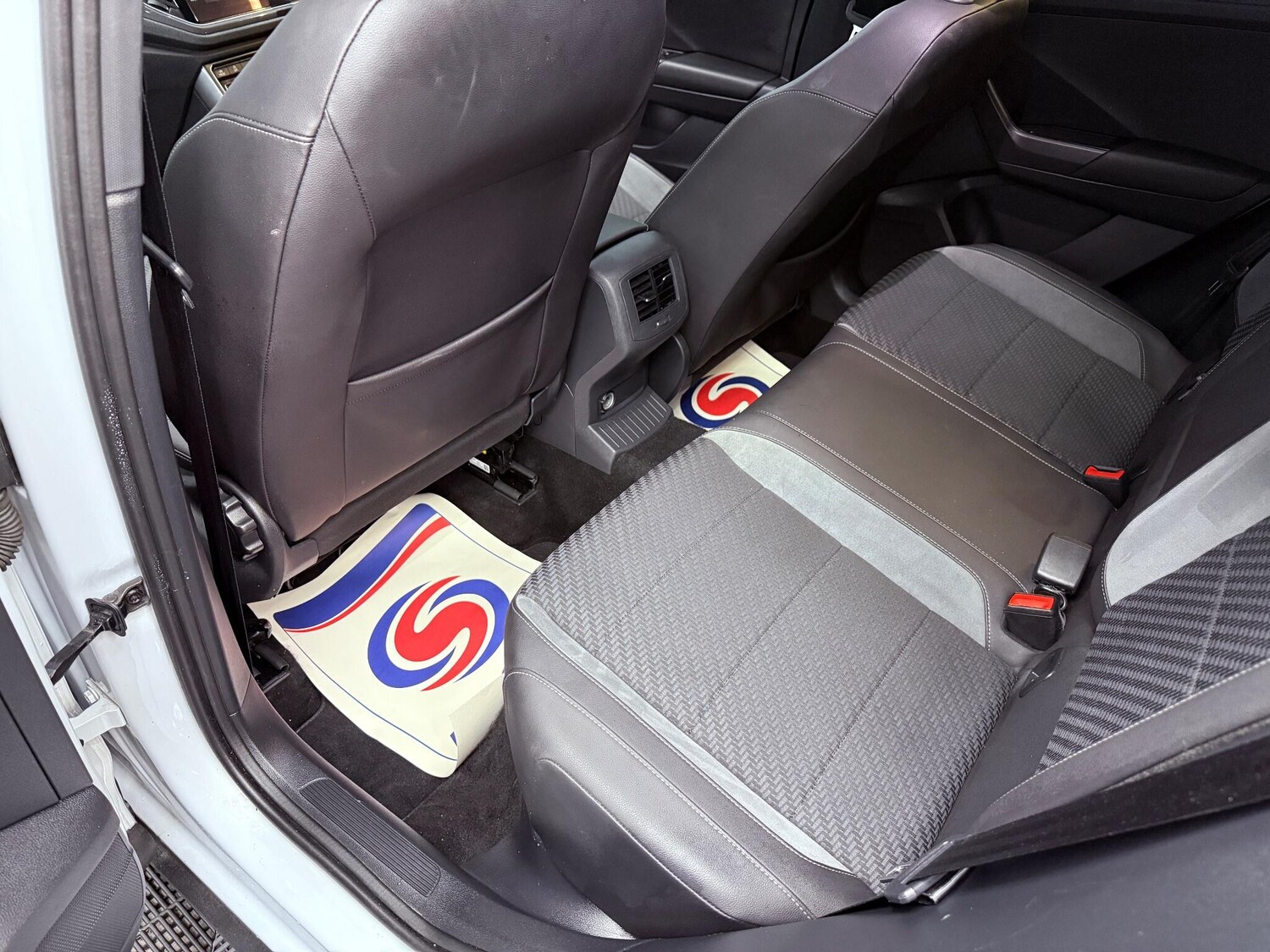 Used Volkswagen T-Roc 2020 for sale - 76260148: Photo 41