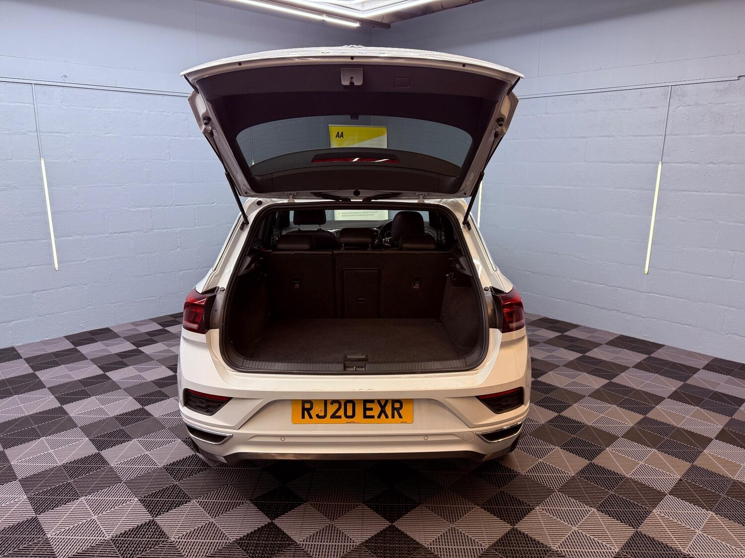 Used Volkswagen T-Roc 2020 for sale - 76260148: Photo 43