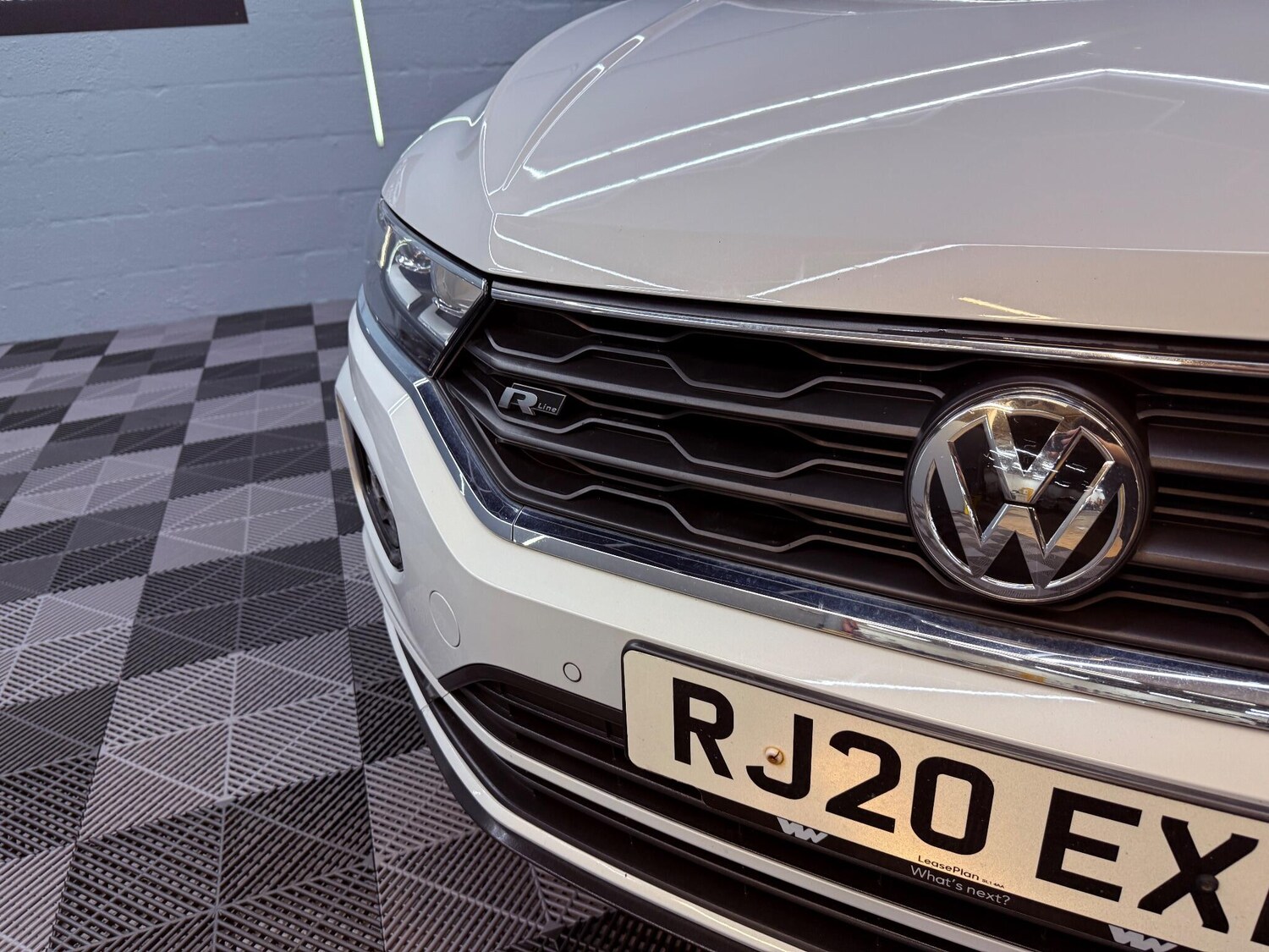 Used Volkswagen T-Roc 2020 for sale - 76260148: Photo 5