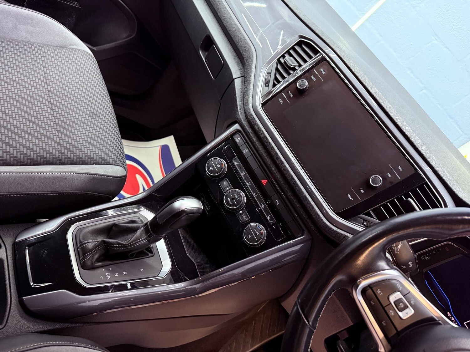 Used Volkswagen T-Roc 2020 for sale - 76260148: Photo 59