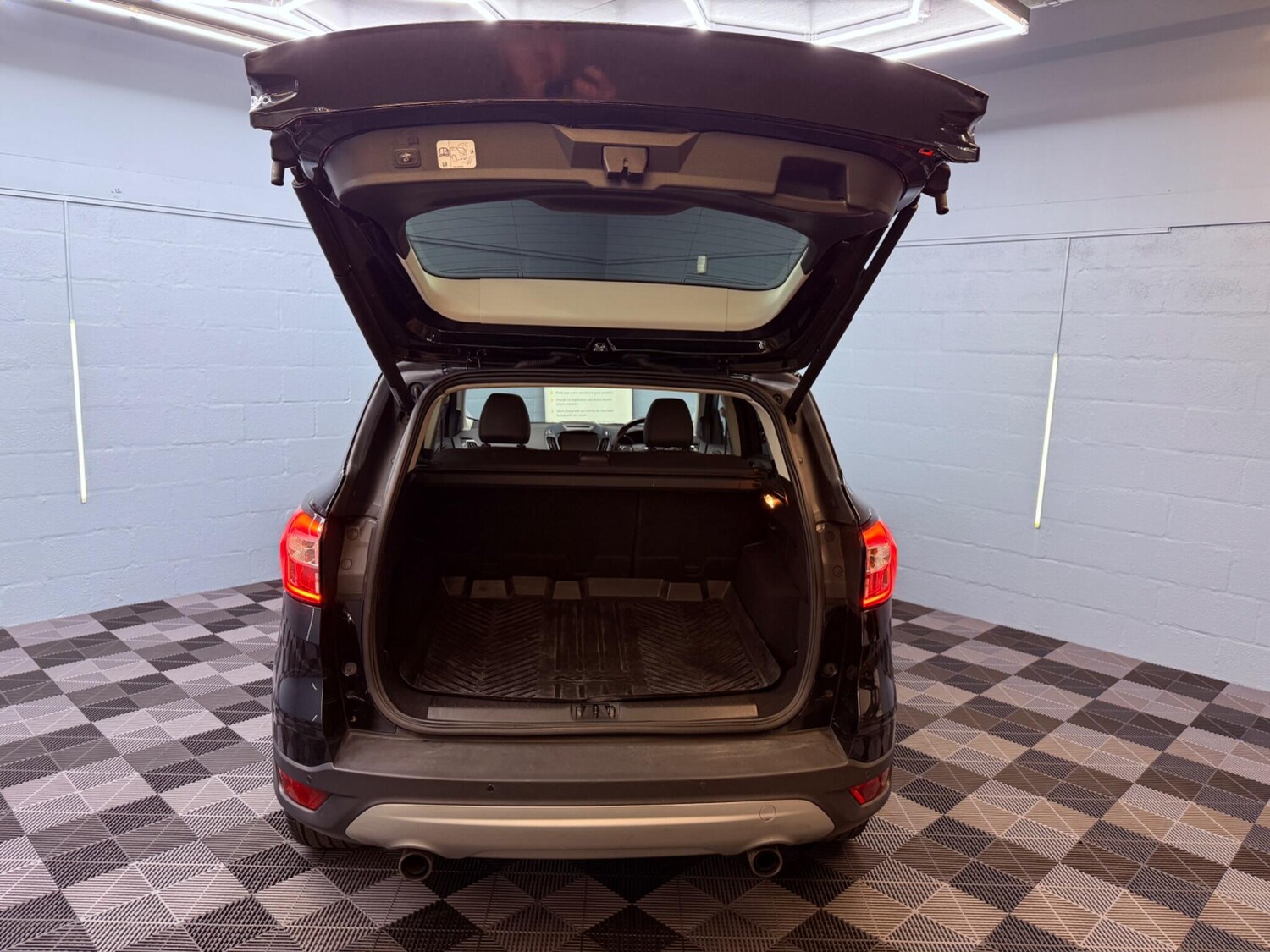 Used Ford Kuga 2018 for sale - 78020094: Photo 38