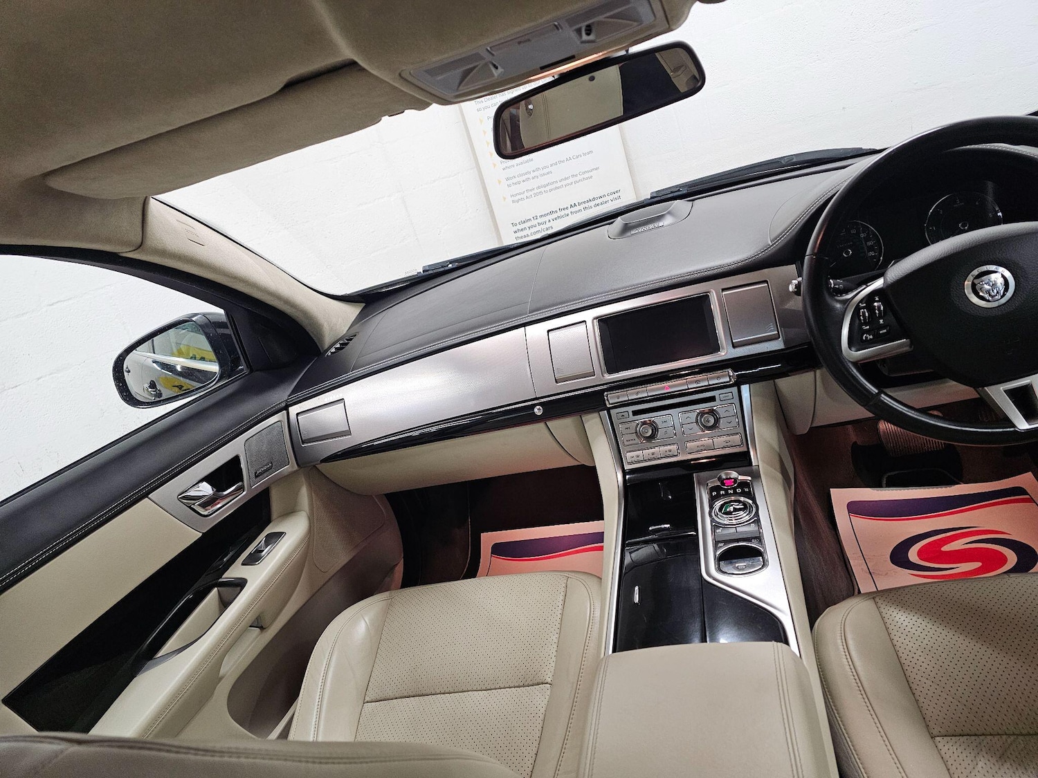 Used Jaguar XF 2013 for sale - 76994369: Photo 13