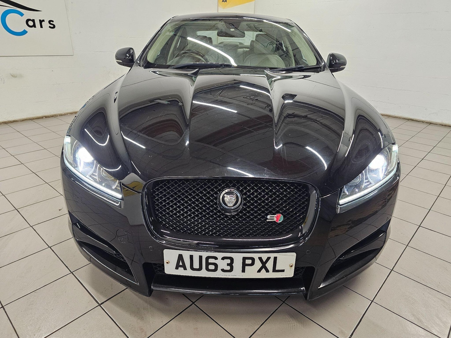 Used Jaguar XF 2013 for sale - 76994369: Photo 3