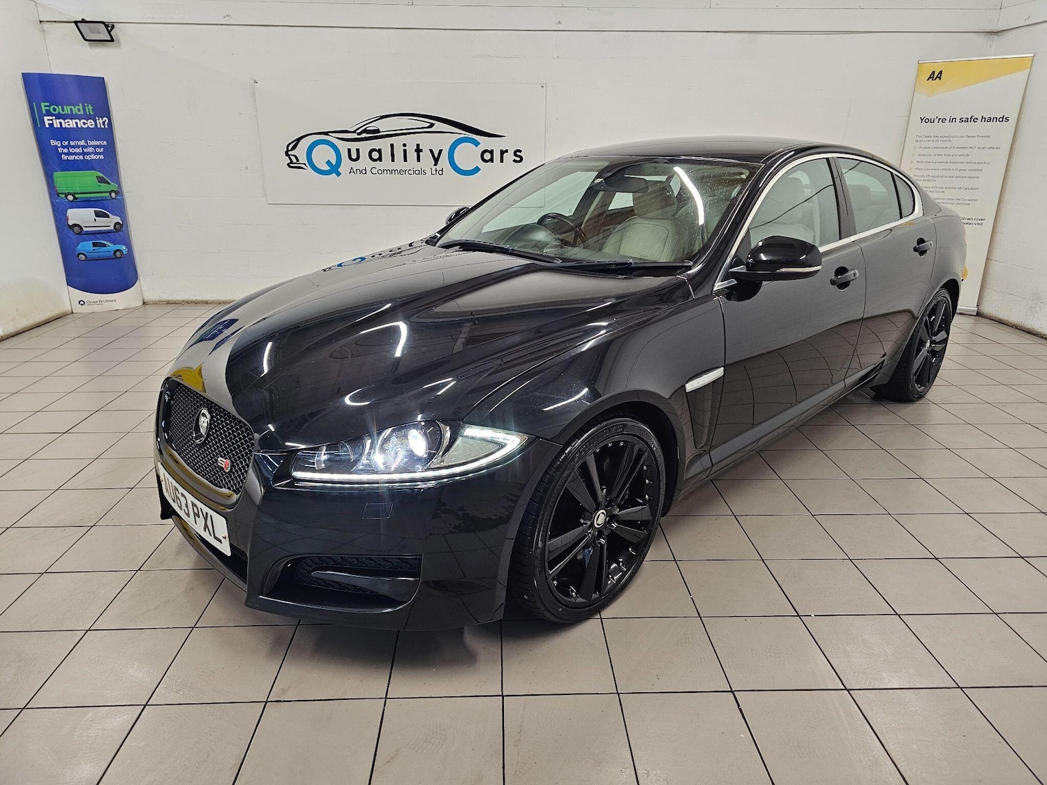 Used Jaguar XF 2013 for sale - 76994369: Photo 7