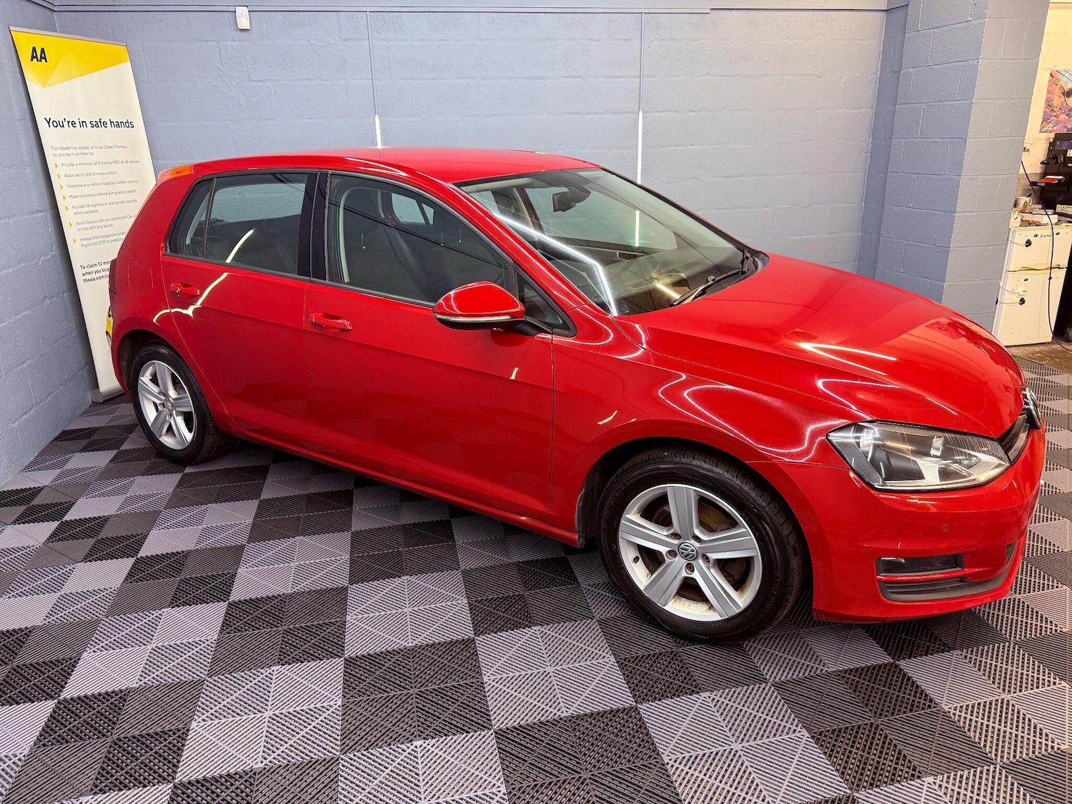 Used Volkswagen Golf 2015 for sale - 76993345: Photo 2