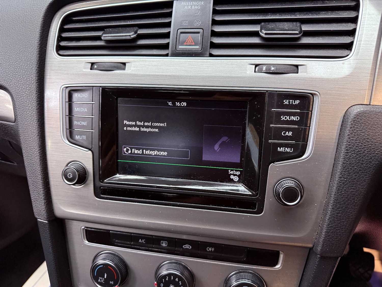 Used Volkswagen Golf 2015 for sale - 76993345: Photo 28