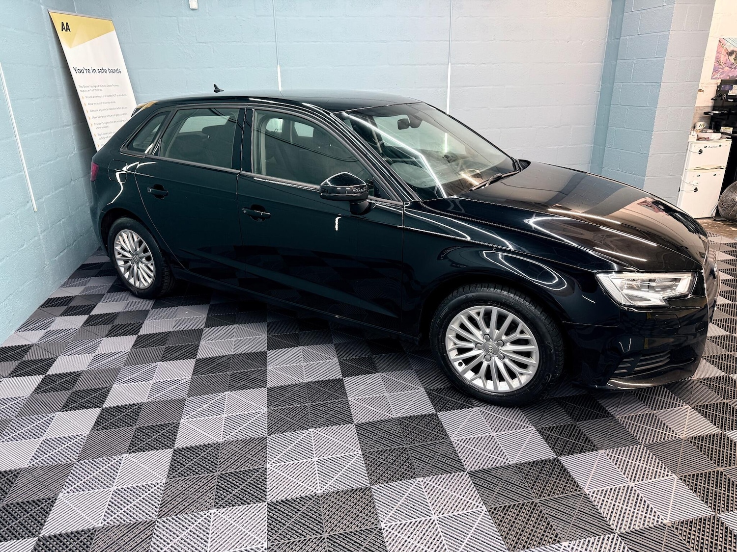 Used Audi A3 2017 for sale - 76634068: Photo 3