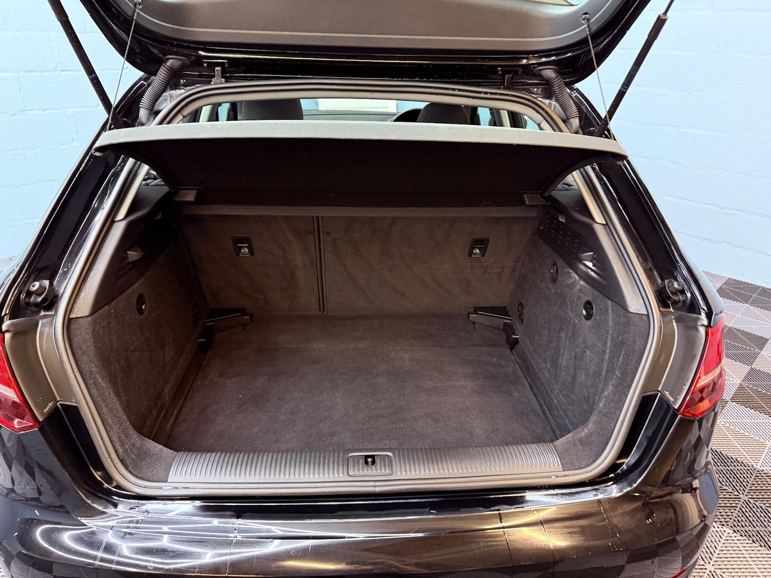 Used Audi A3 2017 for sale - 76634068: Photo 35