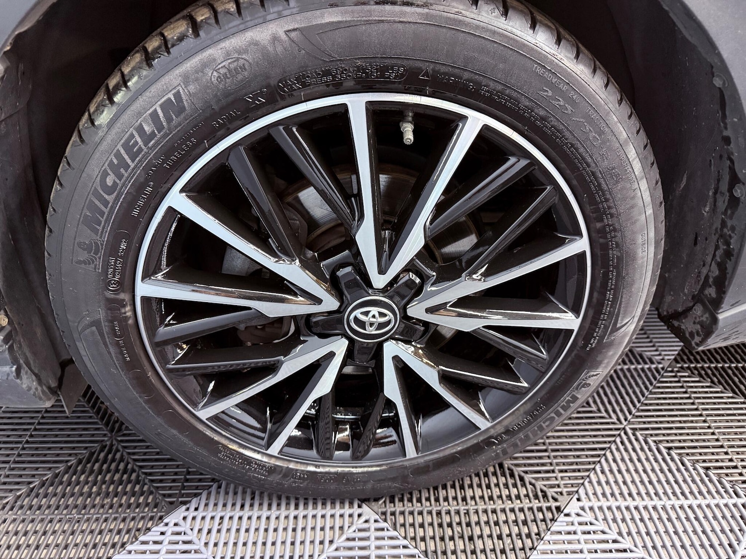 Used Toyota C-HR 2020 for sale - 77305251: Photo 22