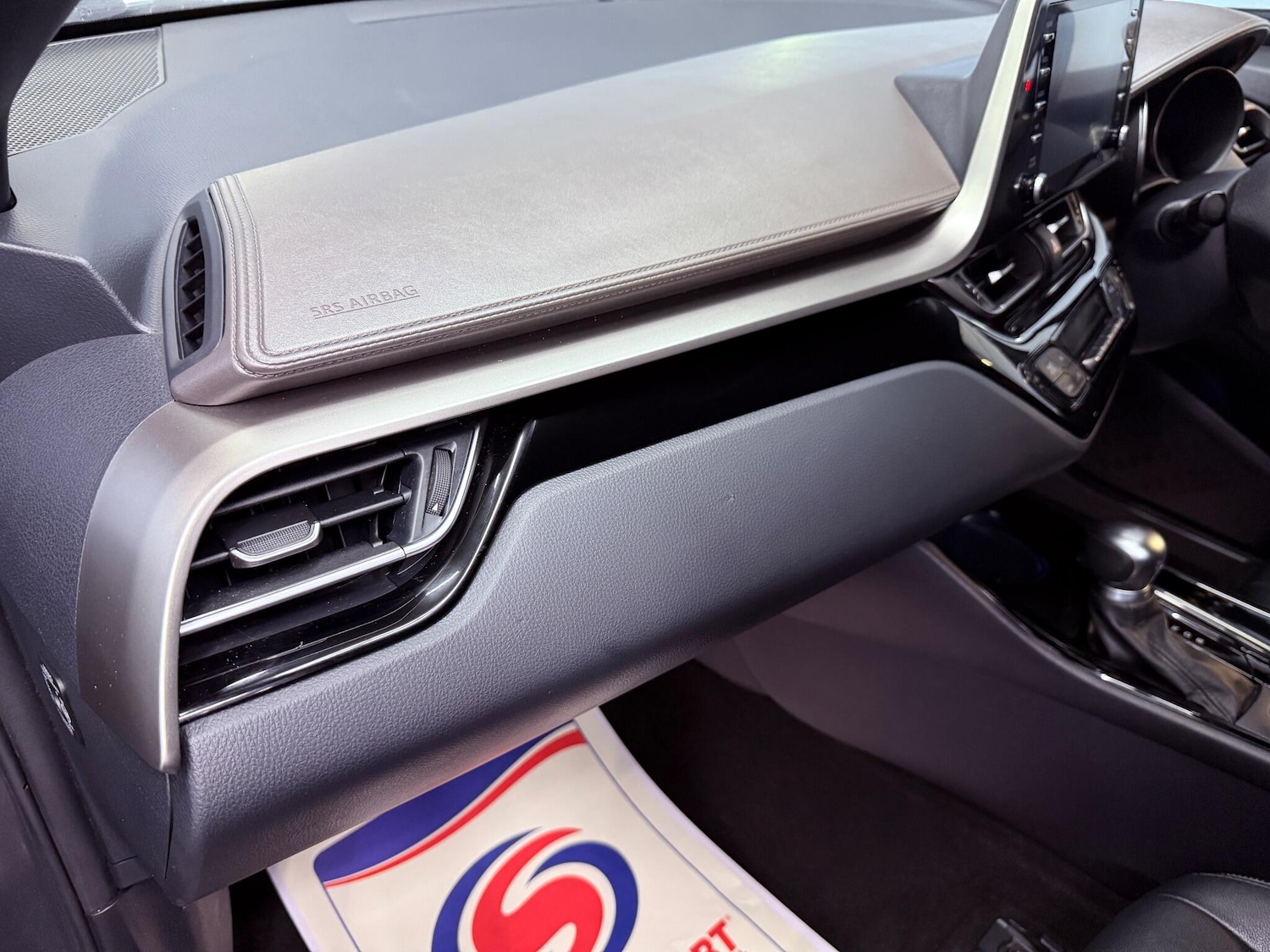 Used Toyota C-HR 2020 for sale - 77305251: Photo 27