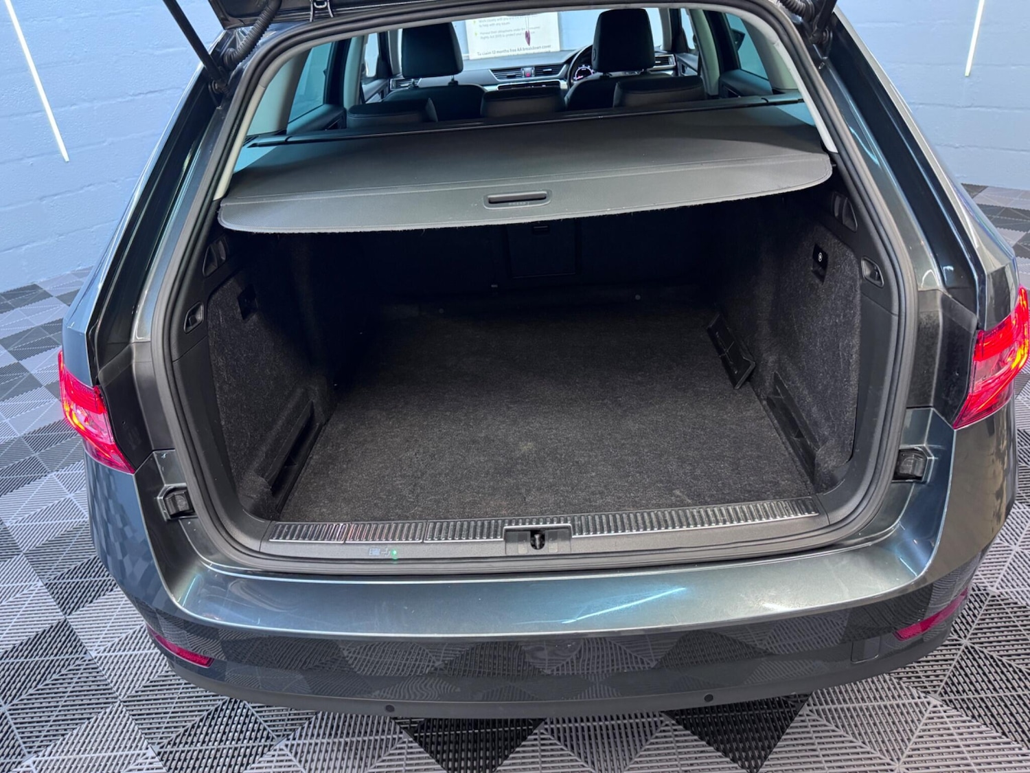 Used Skoda Superb 2019 for sale - 75577887: Photo 35