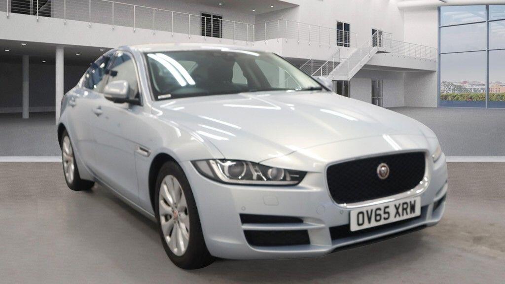 Used Jaguar XE 2015 for sale - 76432058: Photo 2