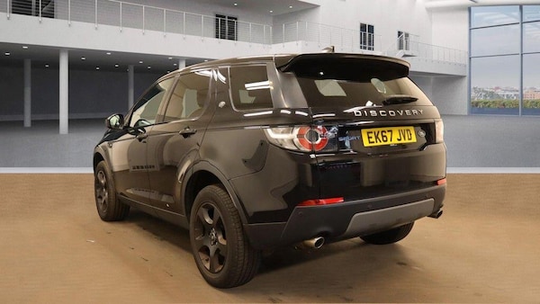 Used Land Rover Discovery Sport 2017 for sale - 76095031: Photo 3
