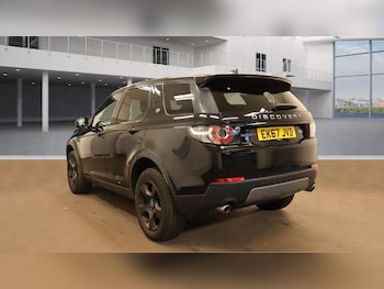 Used Land Rover Discovery Sport 2017 for sale - 76095031: Photo 3