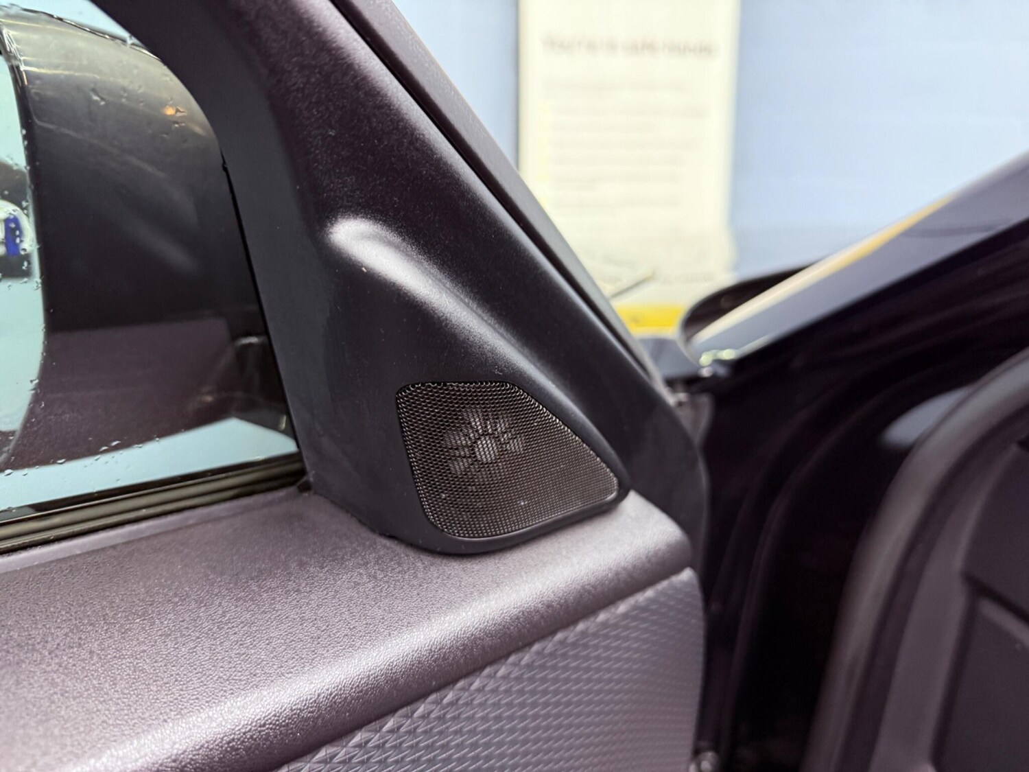 Used Land Rover Range Rover Velar for sale - 77754037: Photo 32