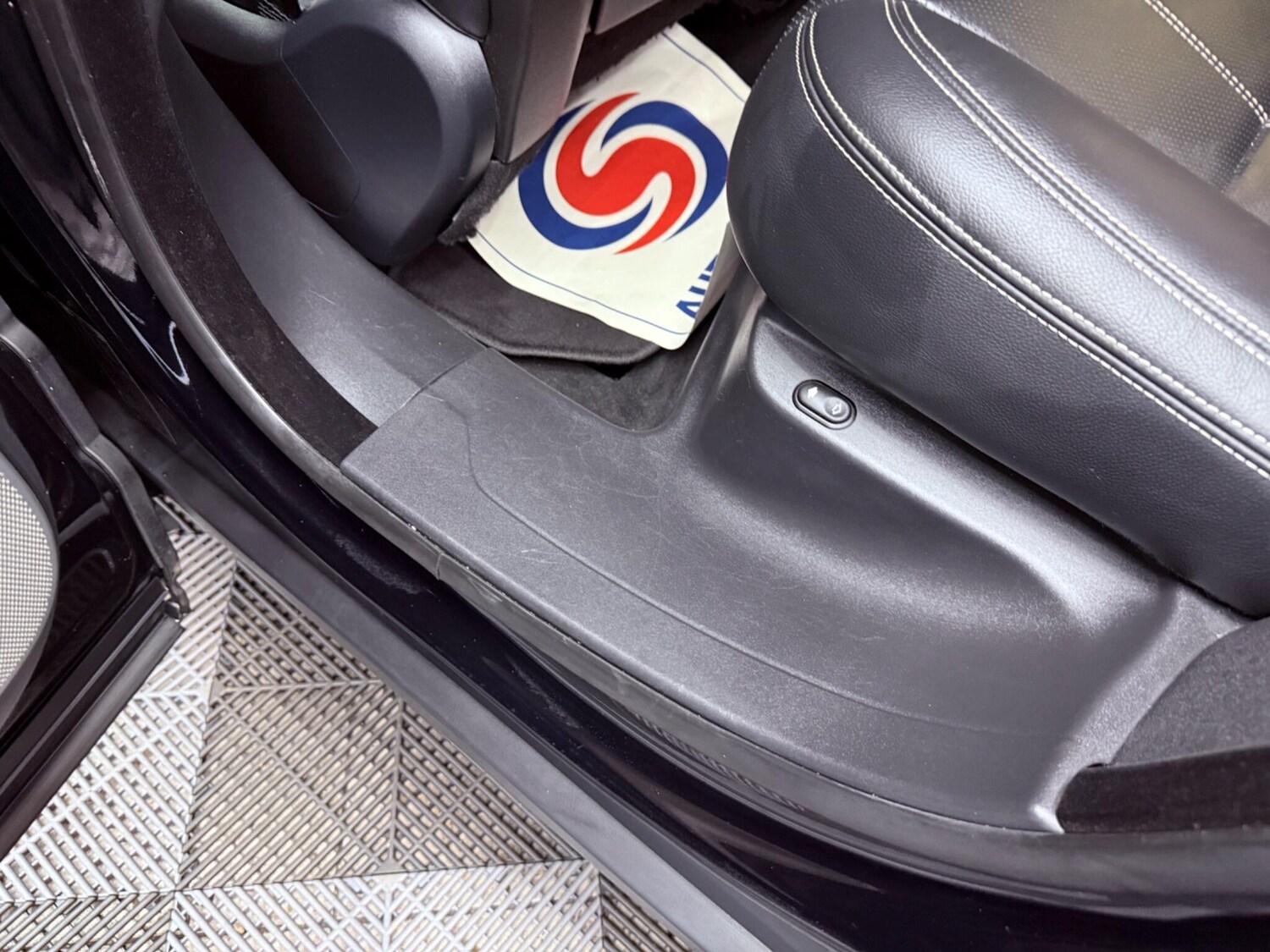 Used Land Rover Range Rover Velar for sale - 77754037: Photo 41