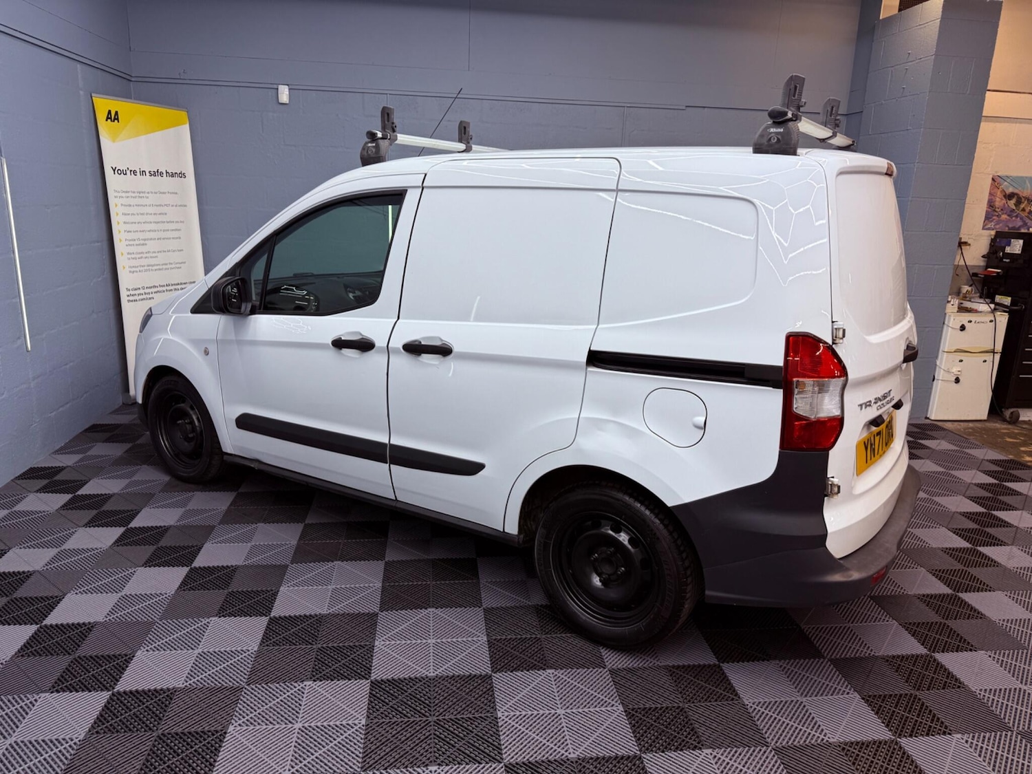 Vehicle 29