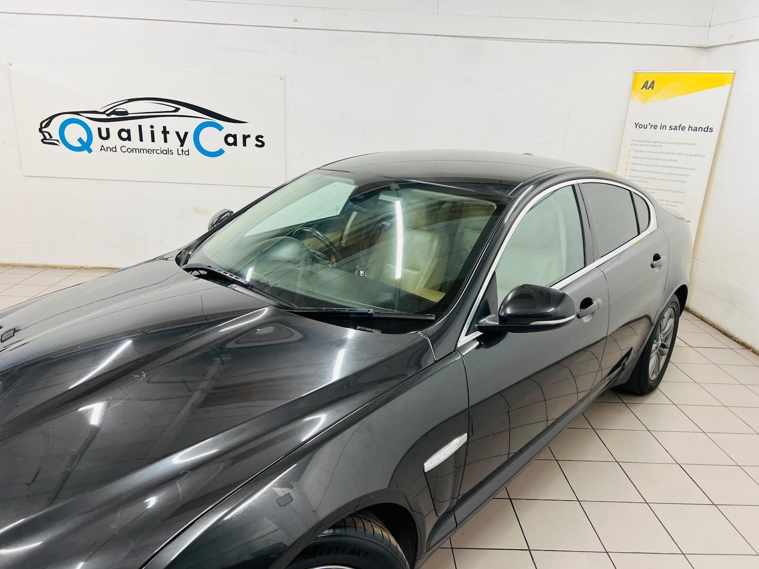 Used Jaguar XF 2012 for sale - 76994910: Photo 27