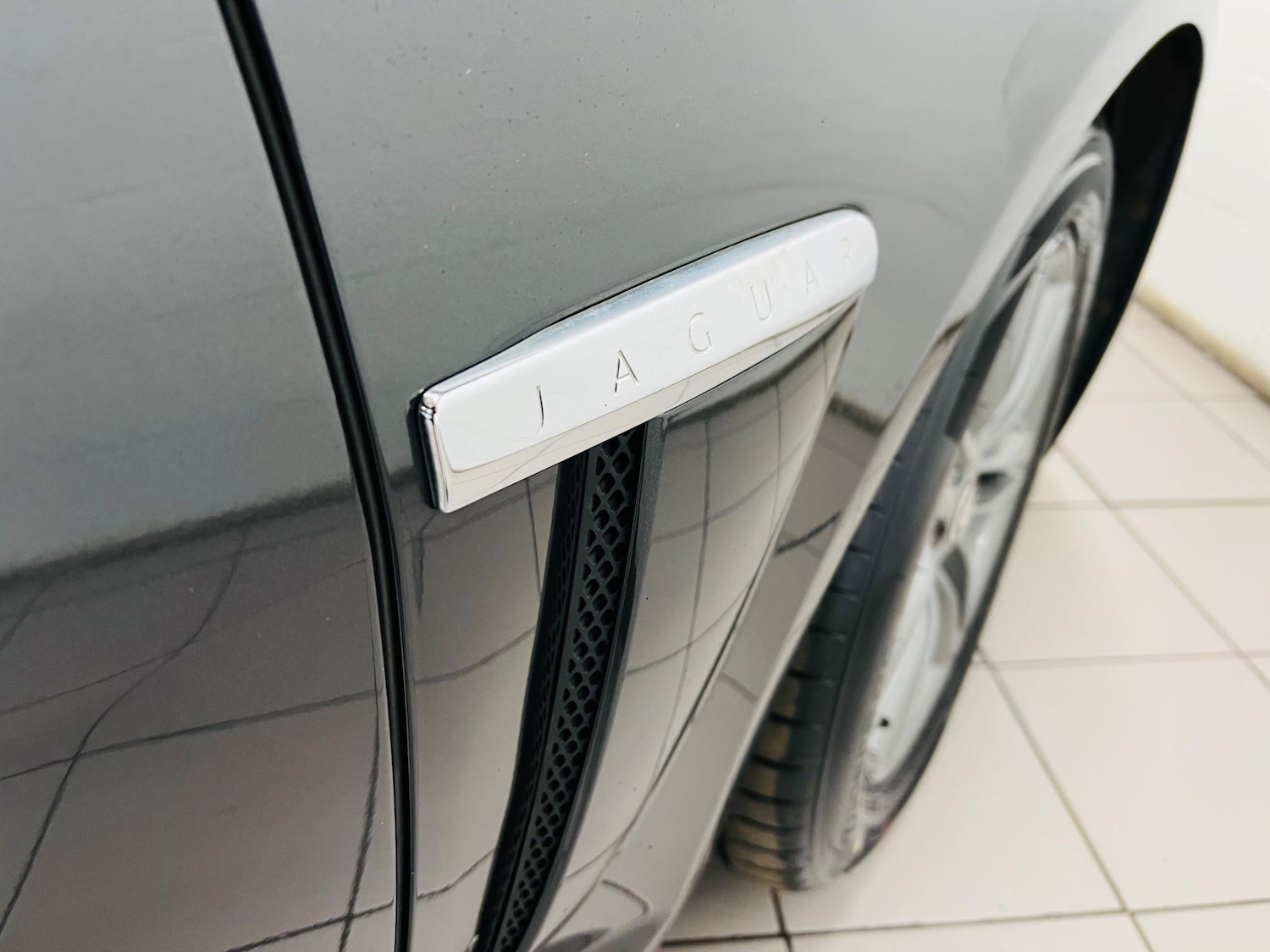 Used Jaguar XF 2012 for sale - 76994910: Photo 33