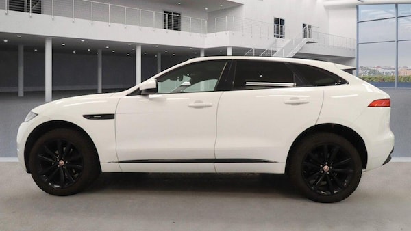 Used Jaguar F-Pace 2017 for sale - 76283314: Photo 4