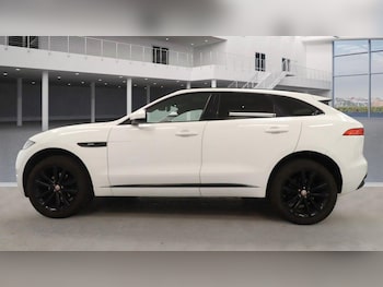 Used Jaguar F-Pace 2017 for sale - 76283314: Photo 4