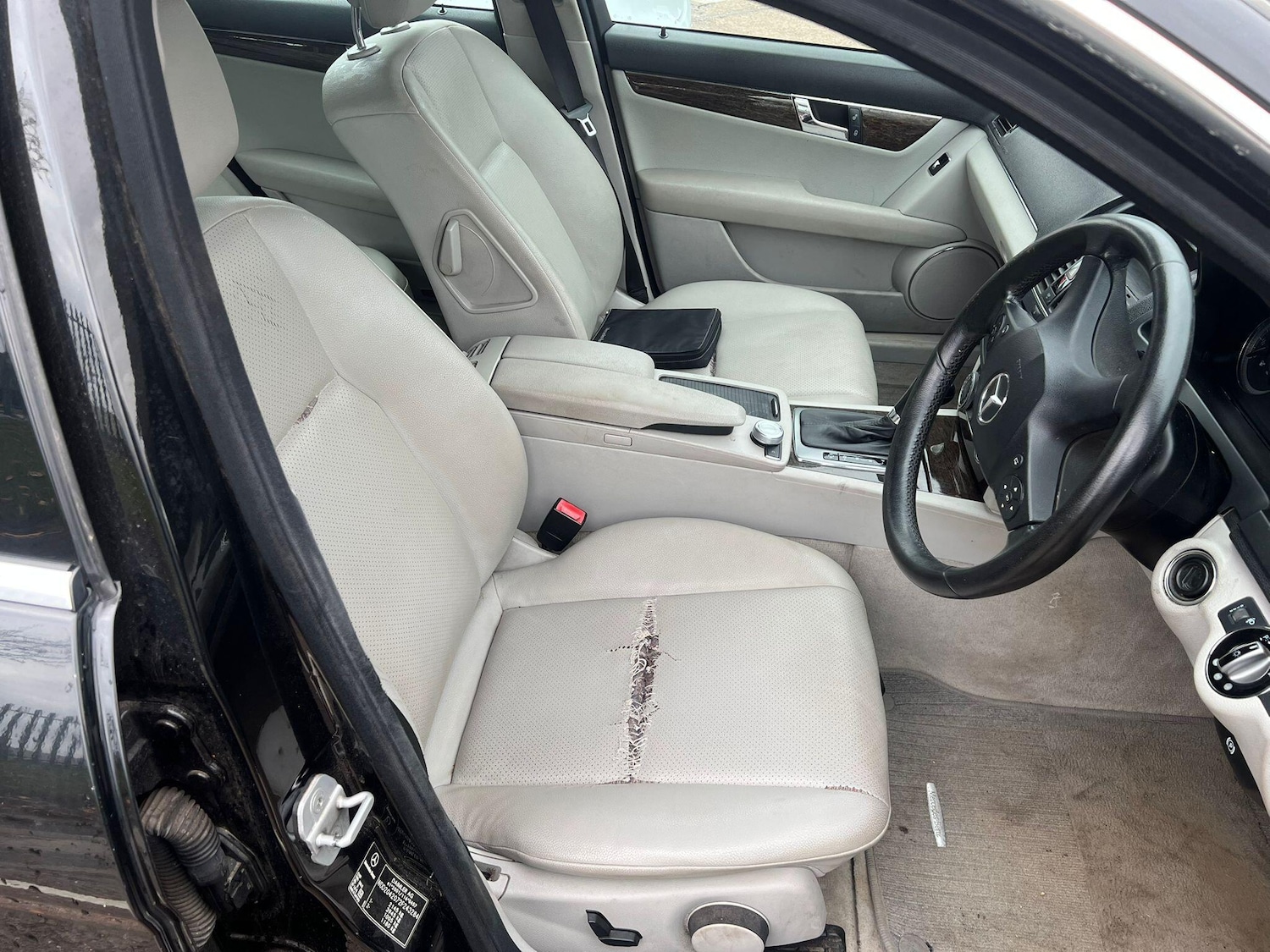 Used Mercedes-Benz C Class 2008 for sale - 76499088: Photo 7