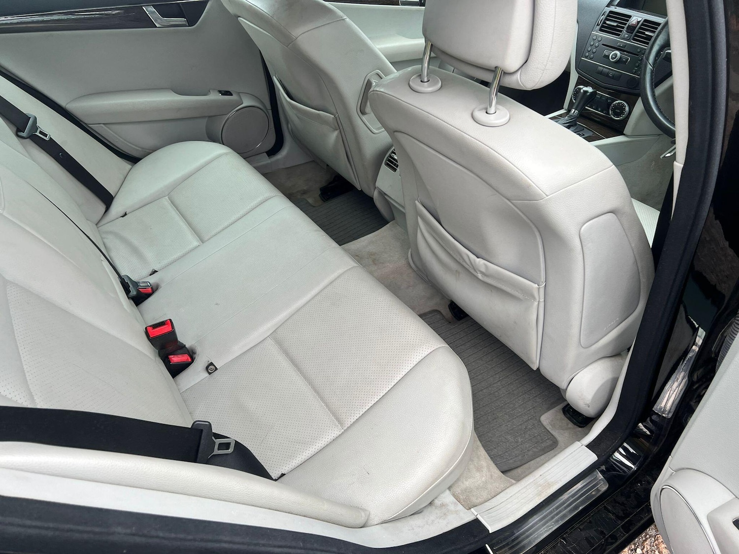 Used Mercedes-Benz C Class 2008 for sale - 76499088: Photo 8