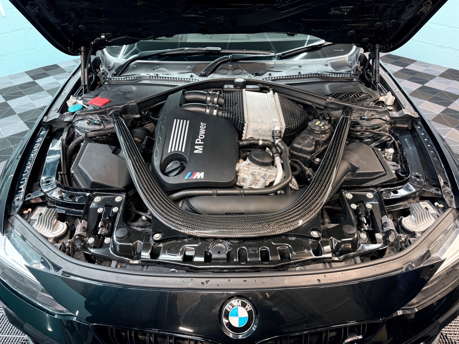 Used BMW M4 2019 for sale - 77067276: Photo 3