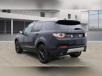 Used Land Rover Discovery Sport 2016 for sale - 75926966: Photo