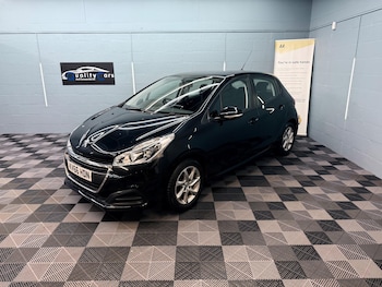 Used Peugeot 208 2016 for sale - 76573584: Photo