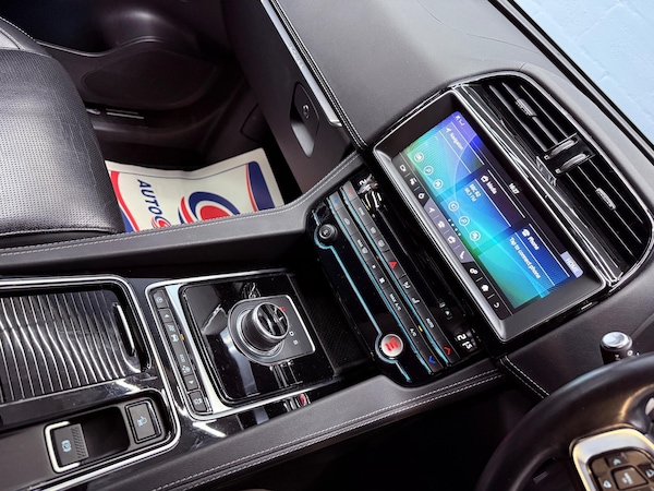 Used Jaguar F-Pace 2020 for sale - 76226798: Photo 11